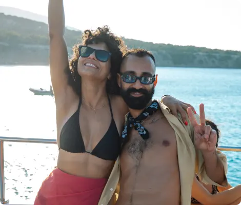 Photography figure 2 Photography shot of Happy couple on a boat